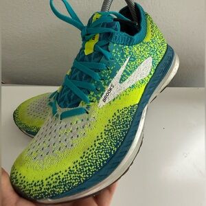 Brooks Bedlam 3 Women's Neon Yellow Teal Running Shoes